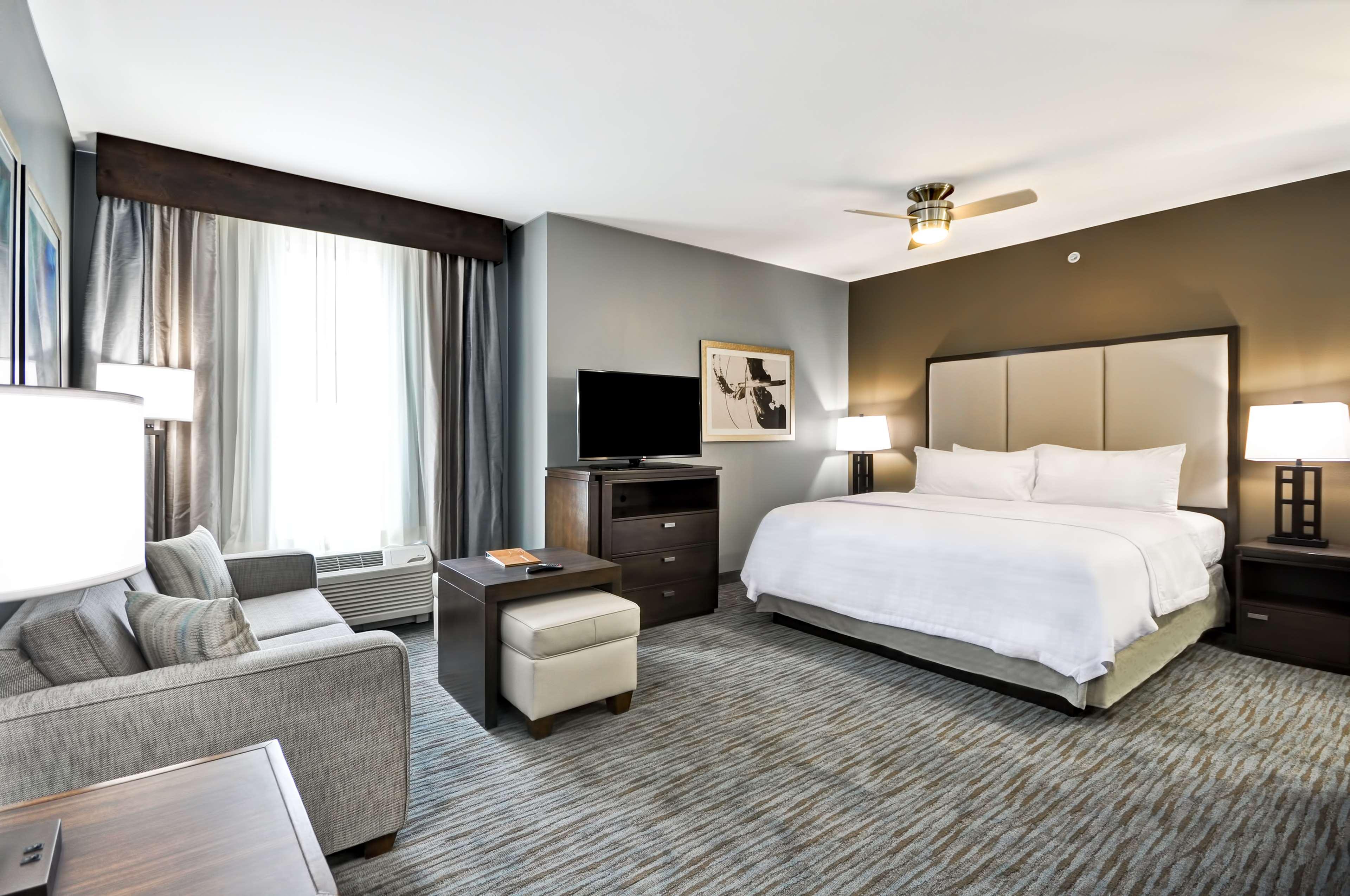 STUDIO, SUITE, KING BED, ACCESSIBLE