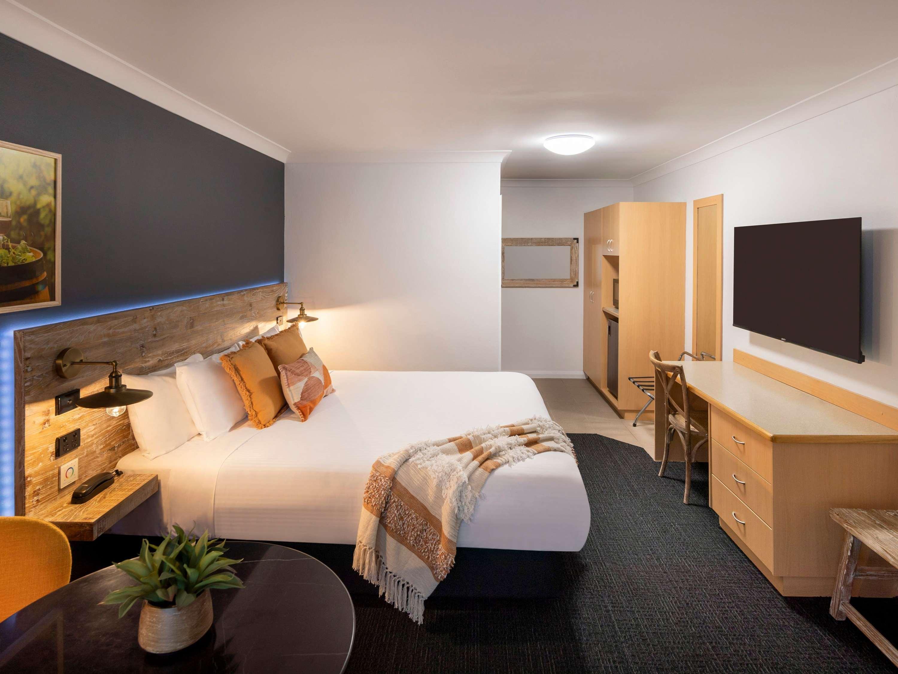 غرفة بسرير كوين، ibis Styles Orange 3/4