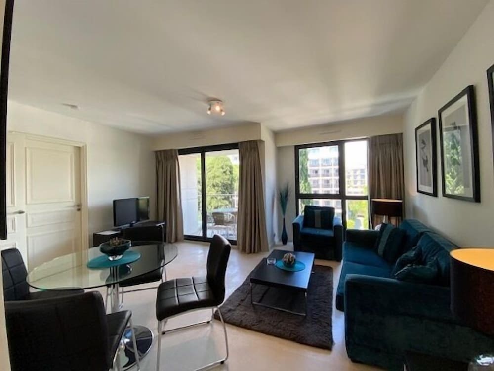 Carlton Riviera 30/50