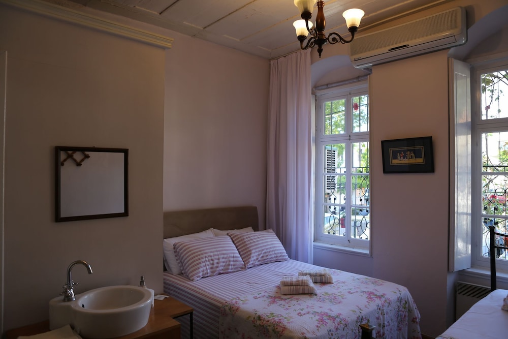 Eolya Guest House 24/50