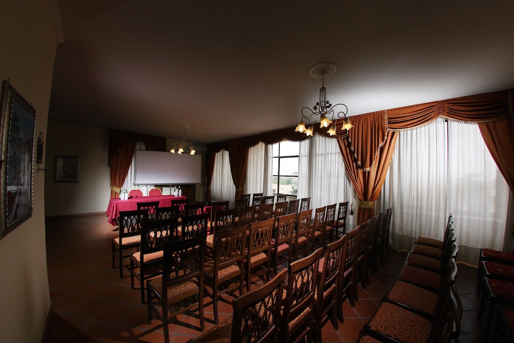 Grand Hotel Capodimonte 48/58