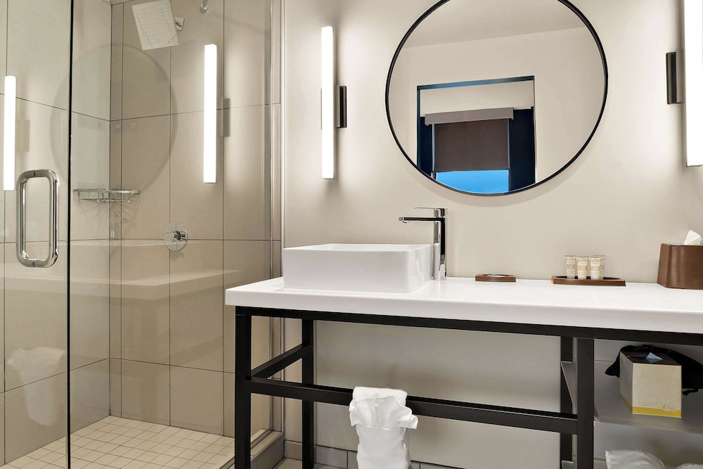 CityFlatsHotel - Port Huron, an Ascend Collection Hotel 38/40
