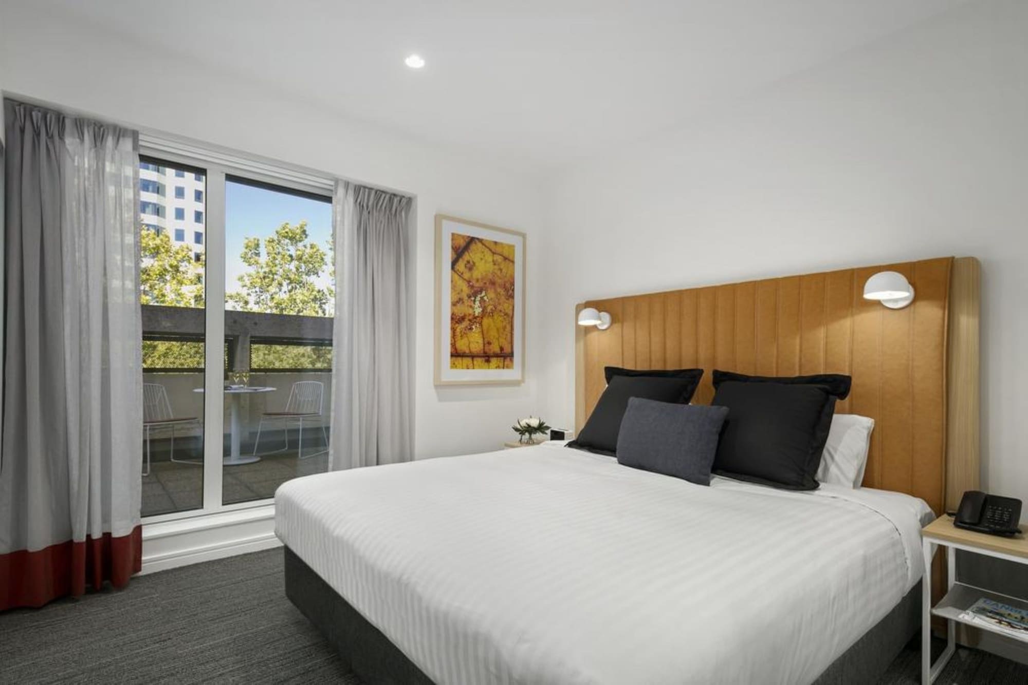 1 BEDROOM, EXECUTIVE, APARTMENT