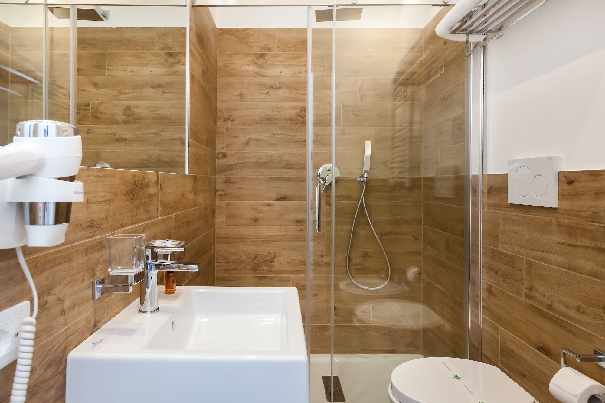 غرفة بسرير مزدوج وسريرين منفصلين، Casa 901 5/8