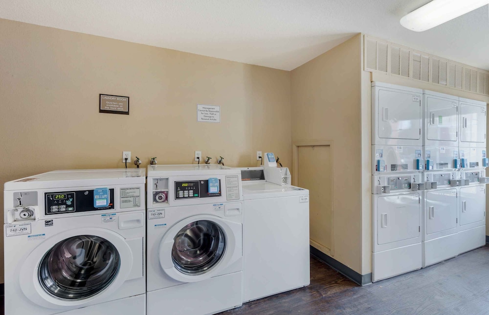 Extended Stay America Suites Los Angeles LAX El Segundo 9/51