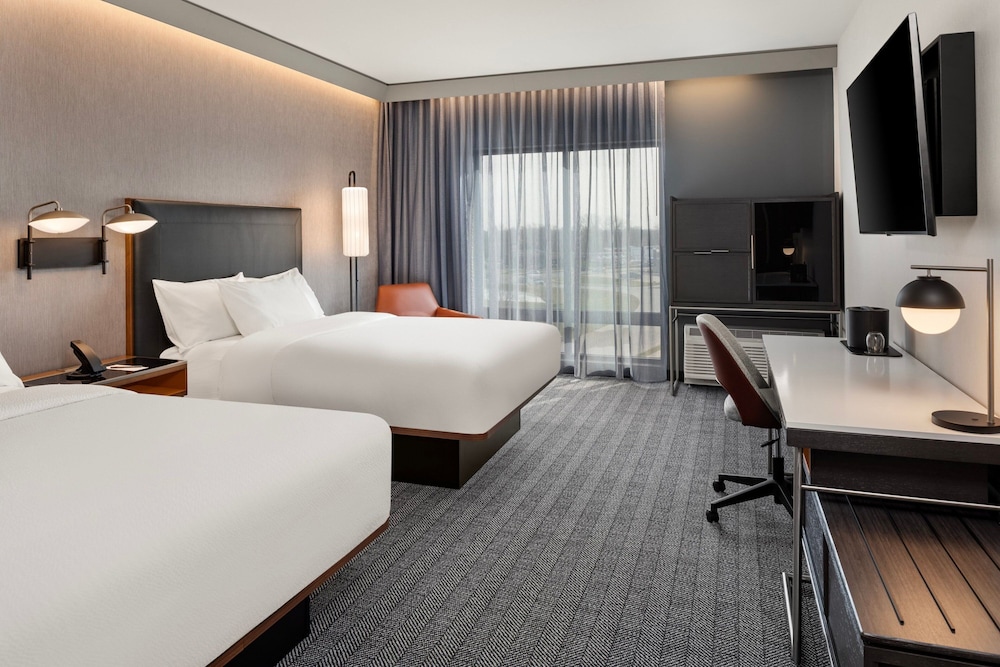 Courtyard by Marriott Bettendorf 3/20