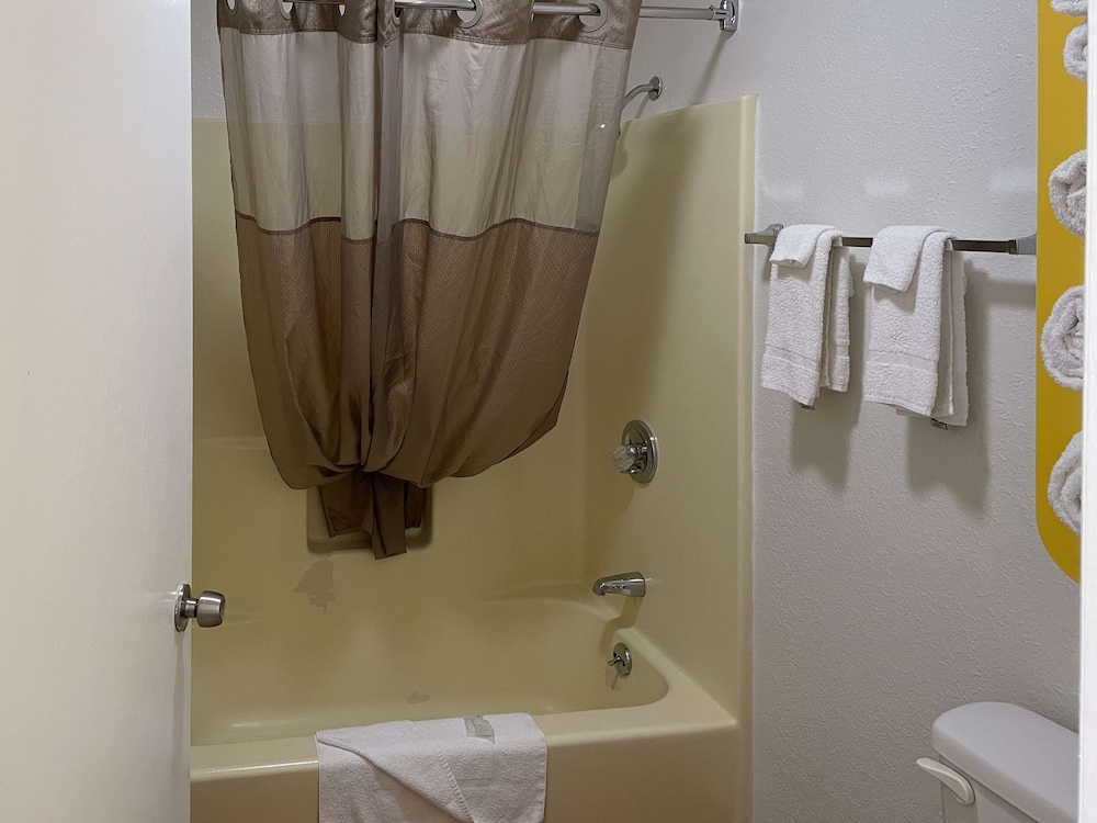 Motel6 Cameron, MO 29/29