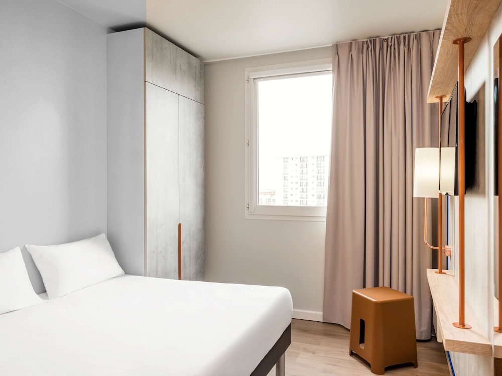 Ibis Budget Paris Clichy Mairie 16/65