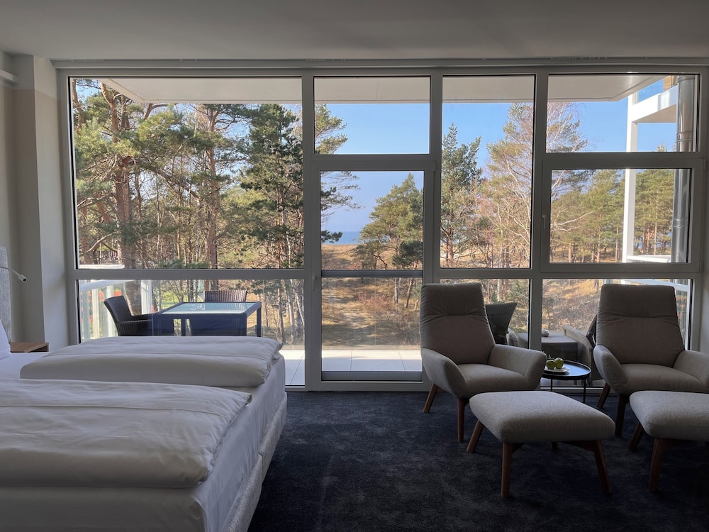 Strandhotel Fischland 36/68