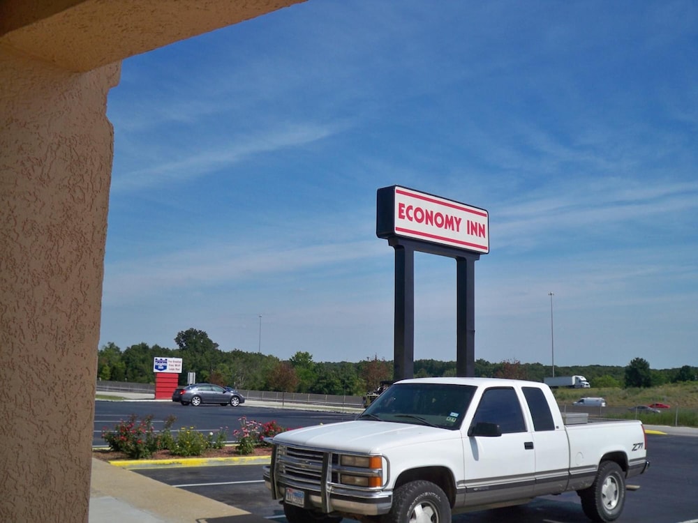 Economy Inn Wentzville 35/36