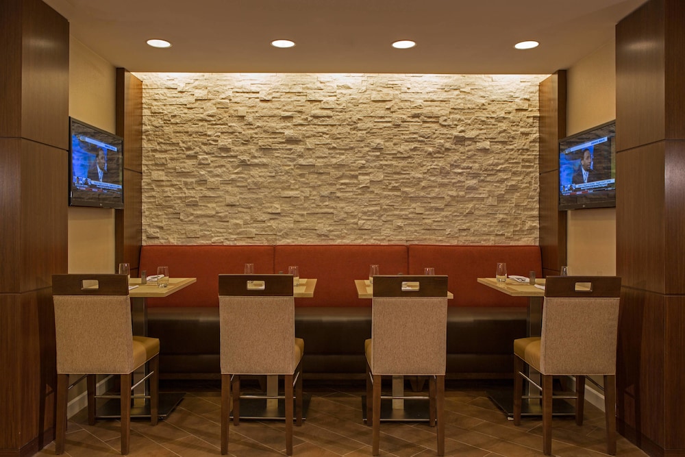Gaithersburg Marriott Washingtonian Center 58/59
