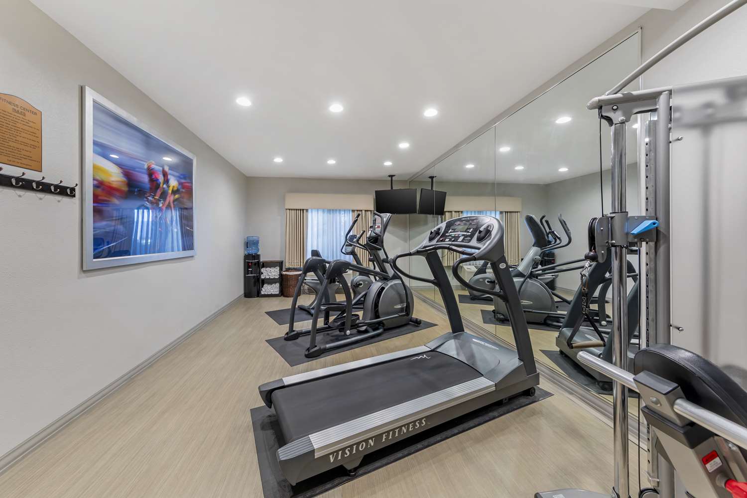 Best Western Plus Executive Inn 32/47