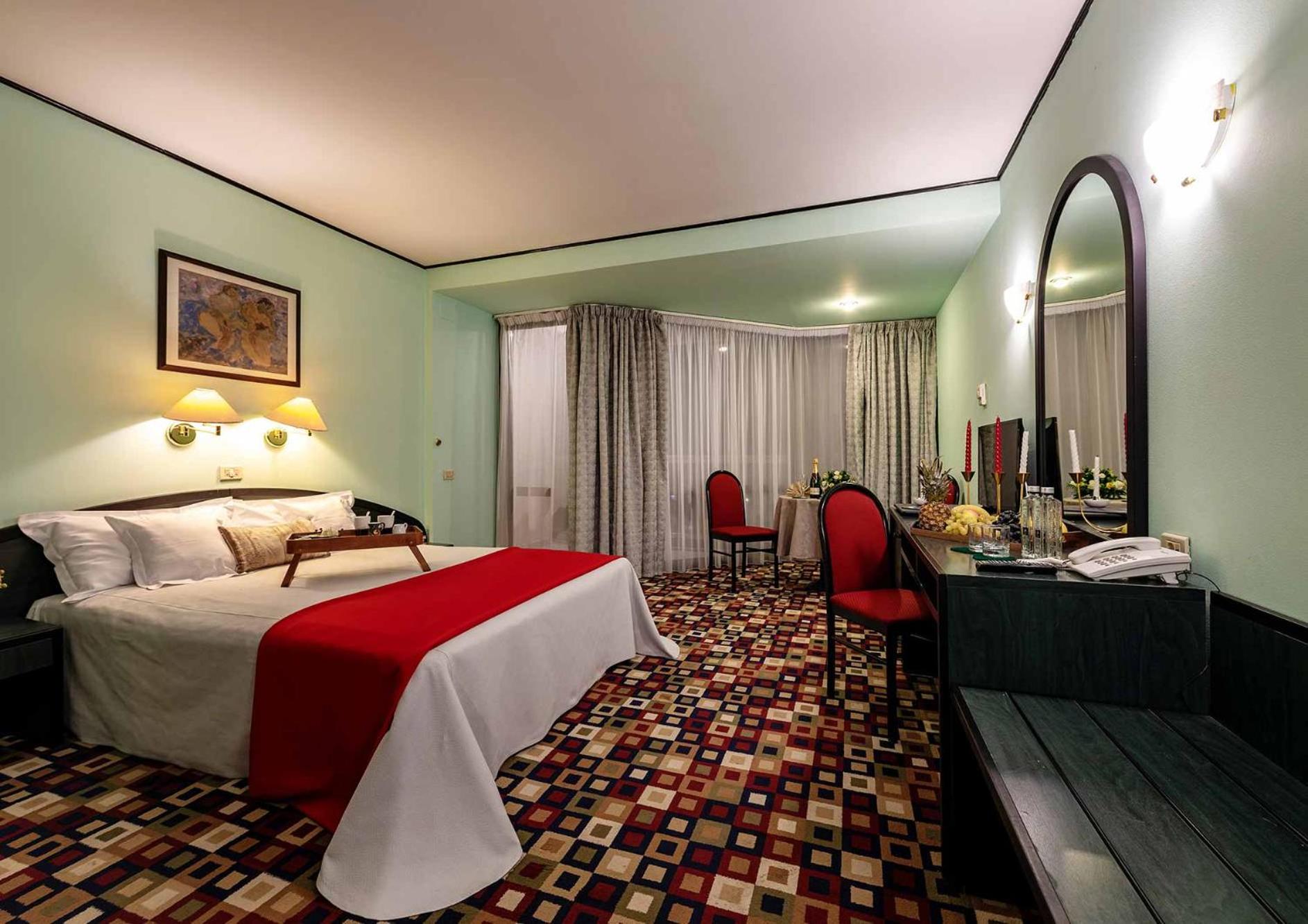 Hotel Mara 13/56