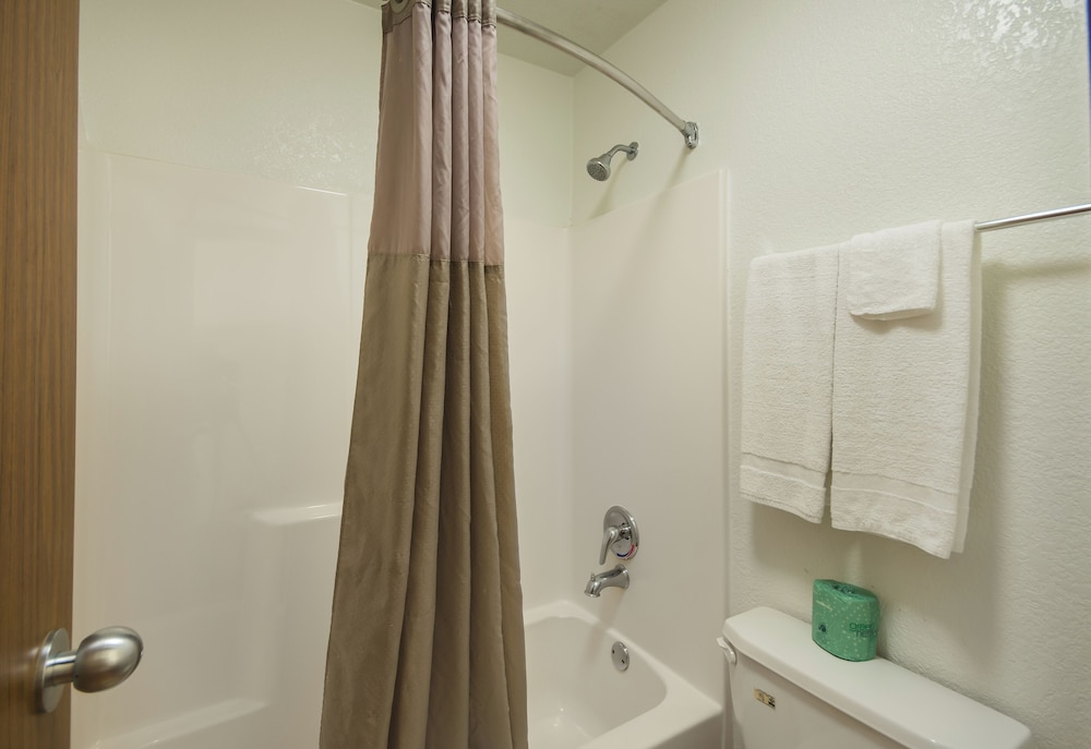 Americas Best Value Inn & Suites Humble 40/40