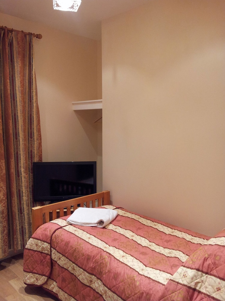 Dharma Lodge 18/47