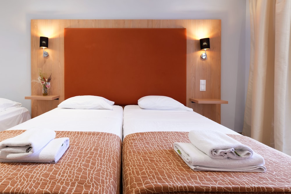 Punta Hotel 33/67