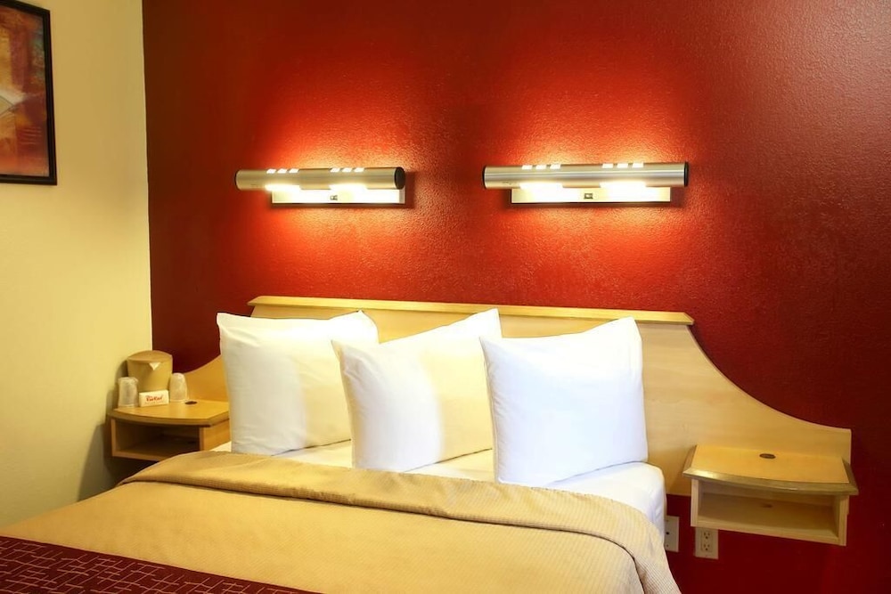 California Inn And Suites Rancho Cordova 26/37