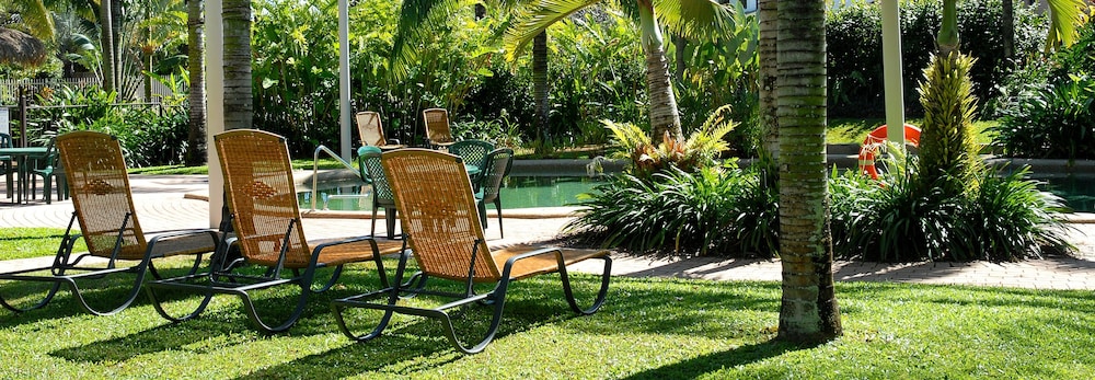 CAIRNS BEACH RESORT 16/49