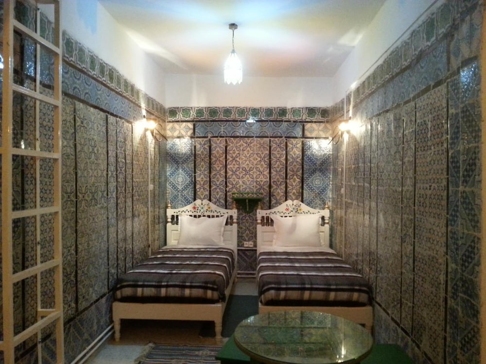 Dar Ya Hostel 30/66