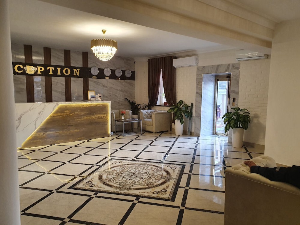 Grand Hotel Zarafshan 4/50