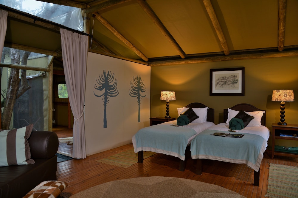 River, King Bed