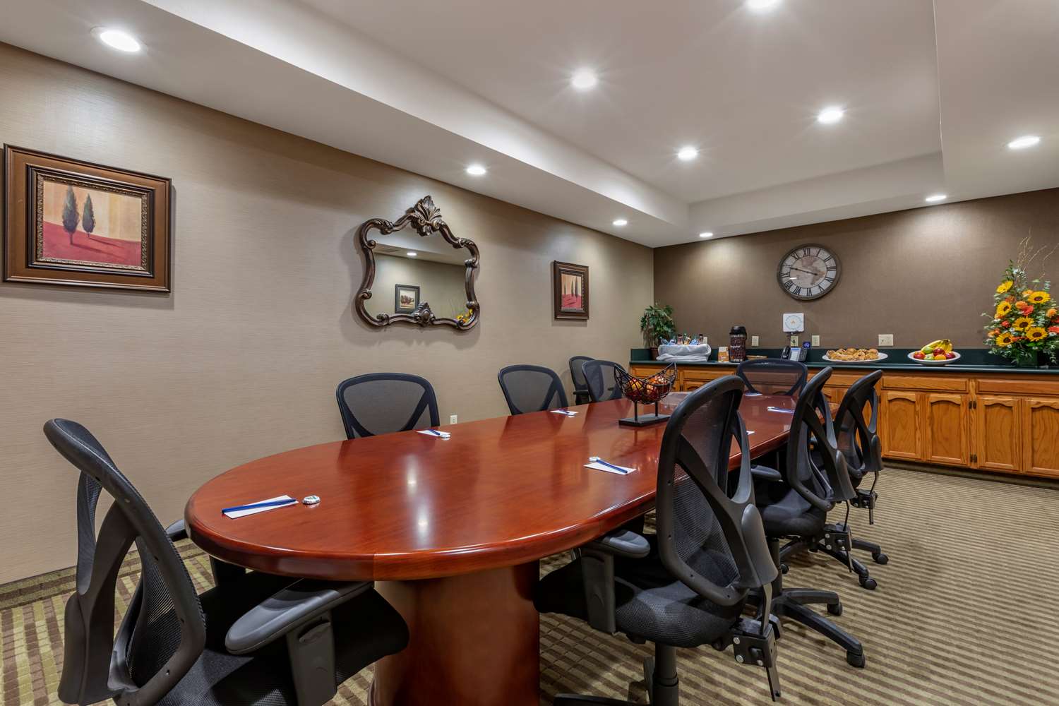 Comfort Suites Visalia - Convention Center 30/41