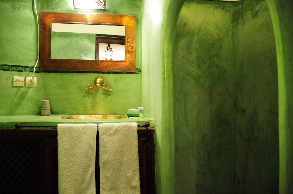 Riad Al Mamoune 50/50
