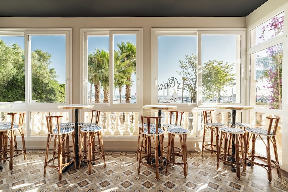 Villa Camille Hotel & Spa 53/65
