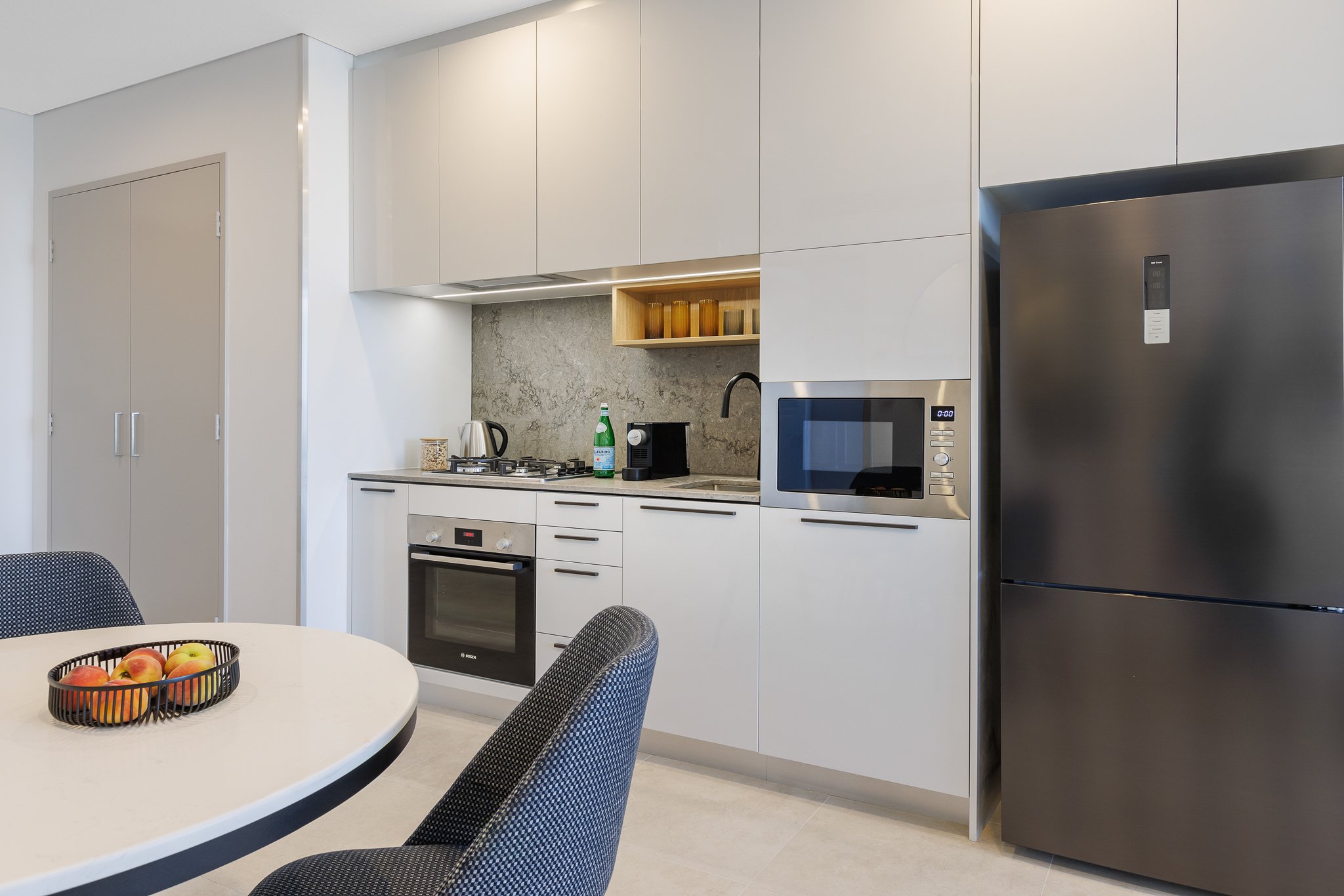 Meriton Suites Canberra 36/50