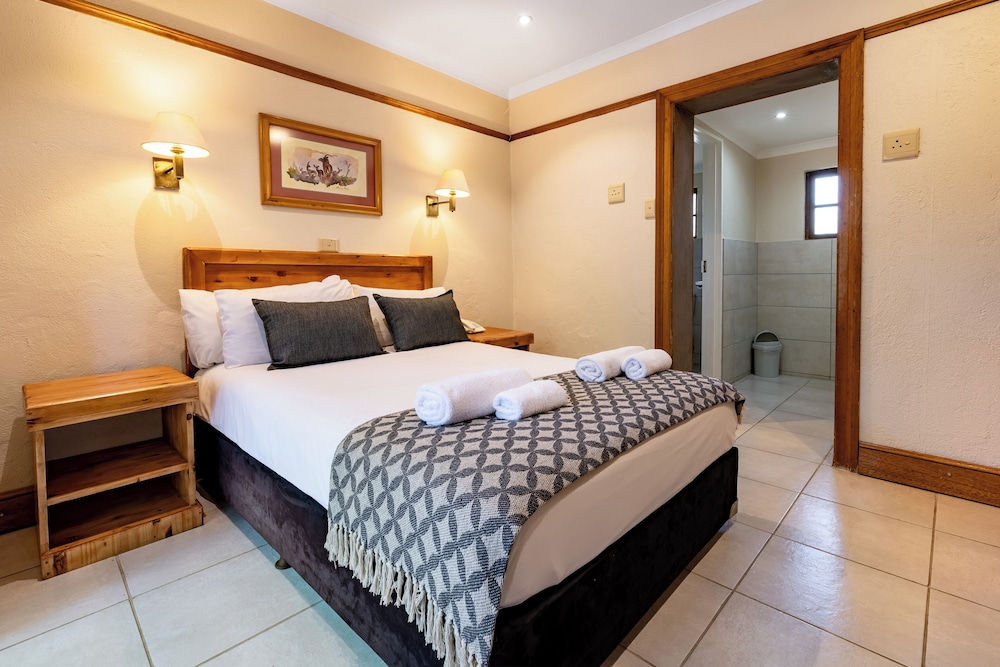 Hotel Numbi and Garden Suites 21/63