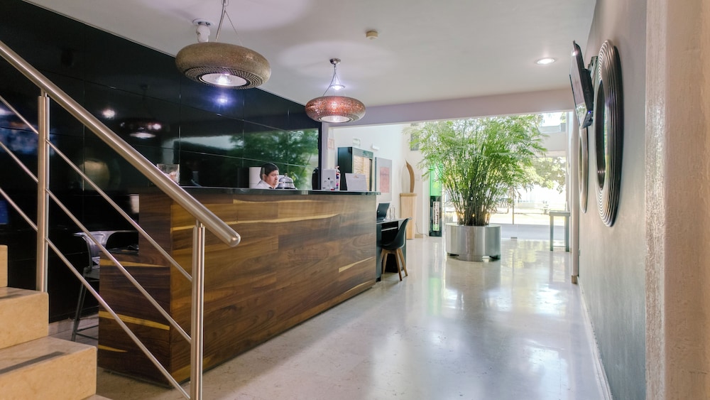 Home Suites Rotarismo 8/56