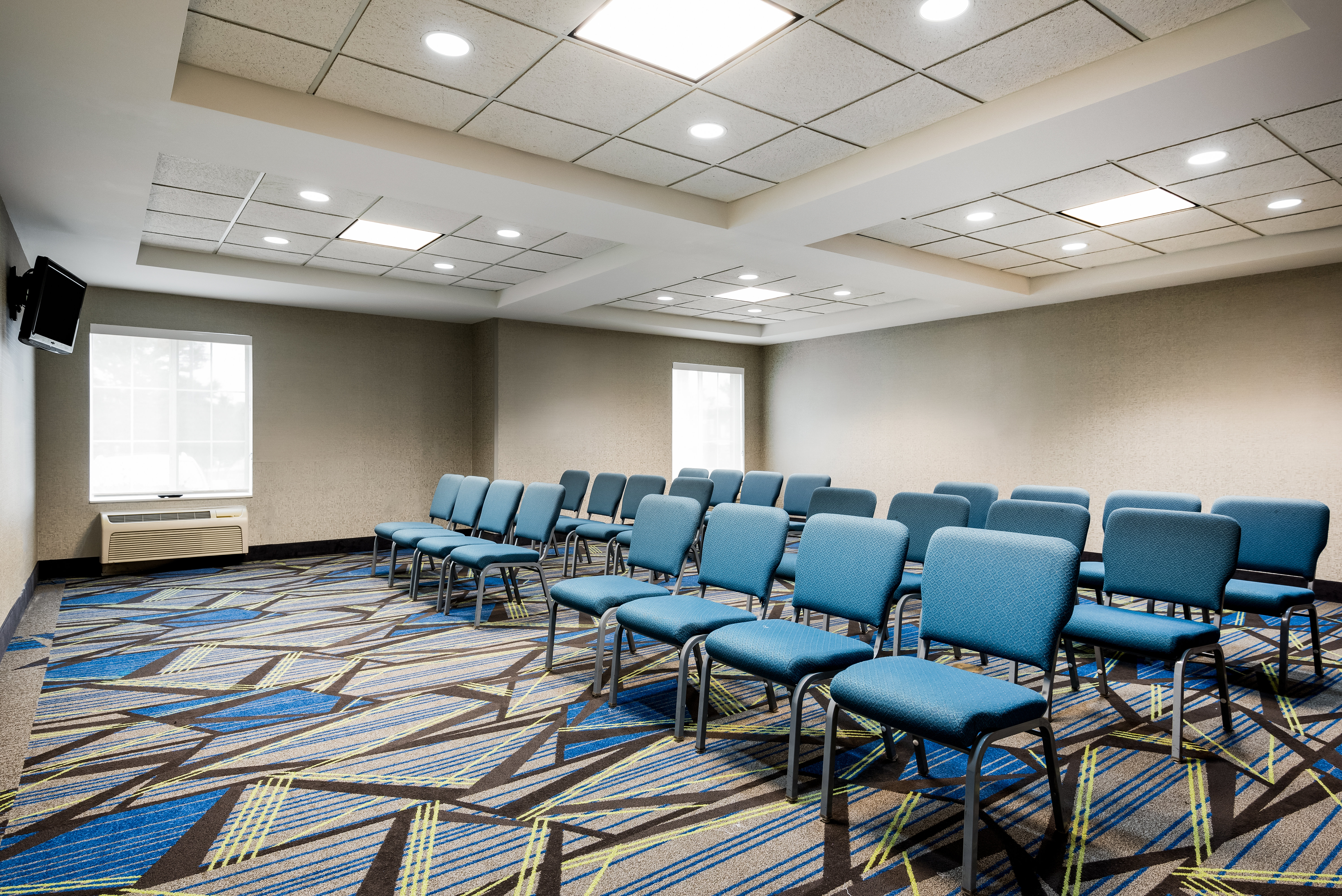 Holiday Inn Express Charlotte West - Gastonia, an IHG Hotel 67/80