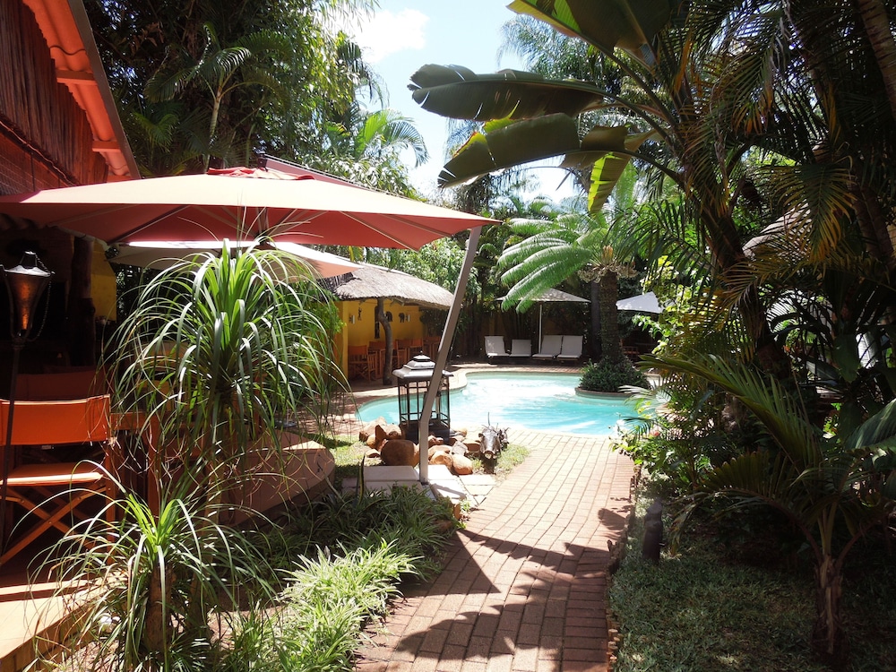 Trees Too Guest Lodge 27/39