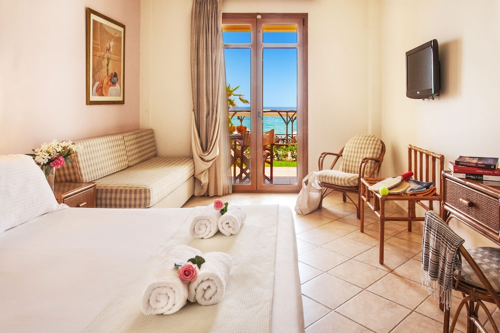 Paralio Hotel 13/50