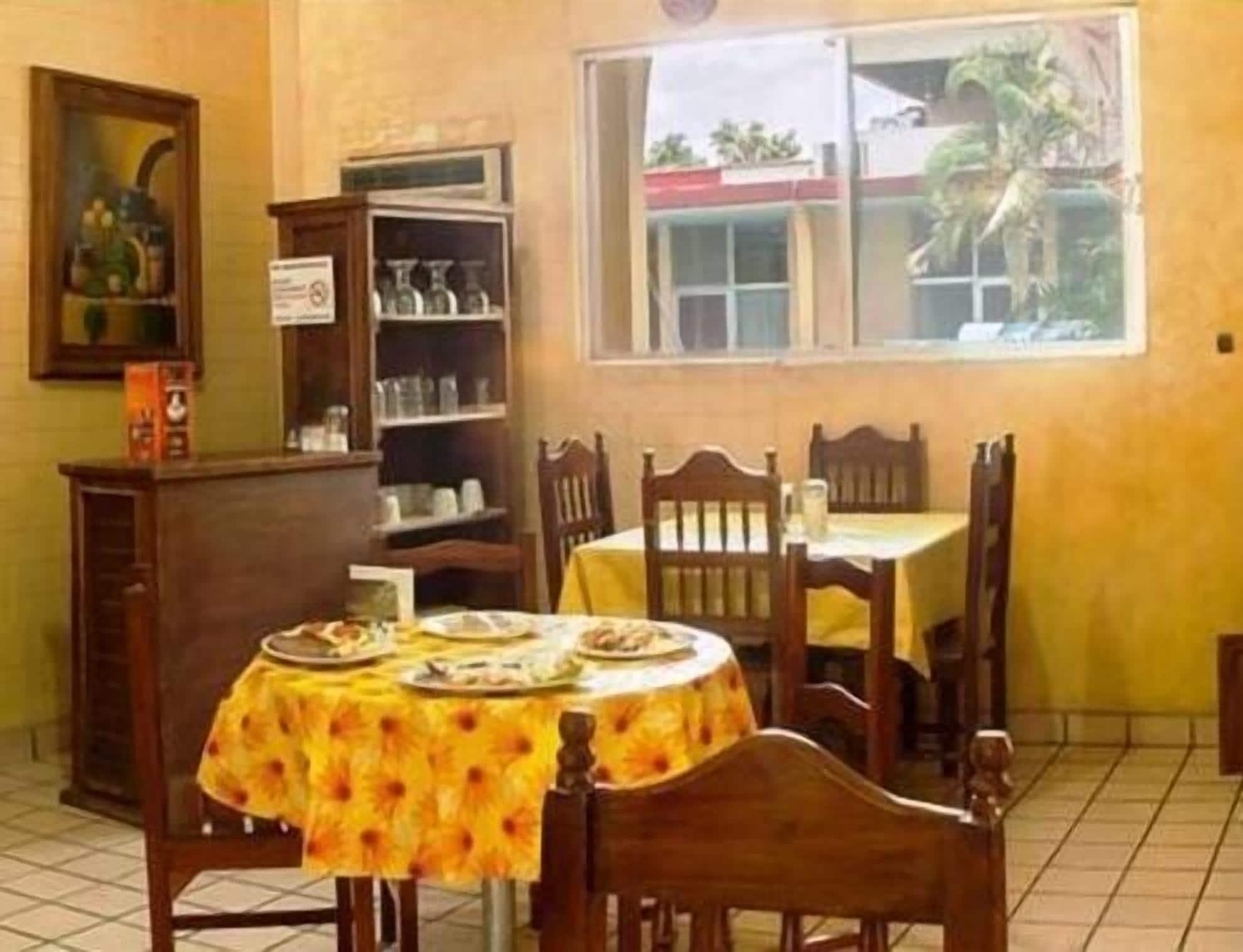 Hotel Del Valle 27/45