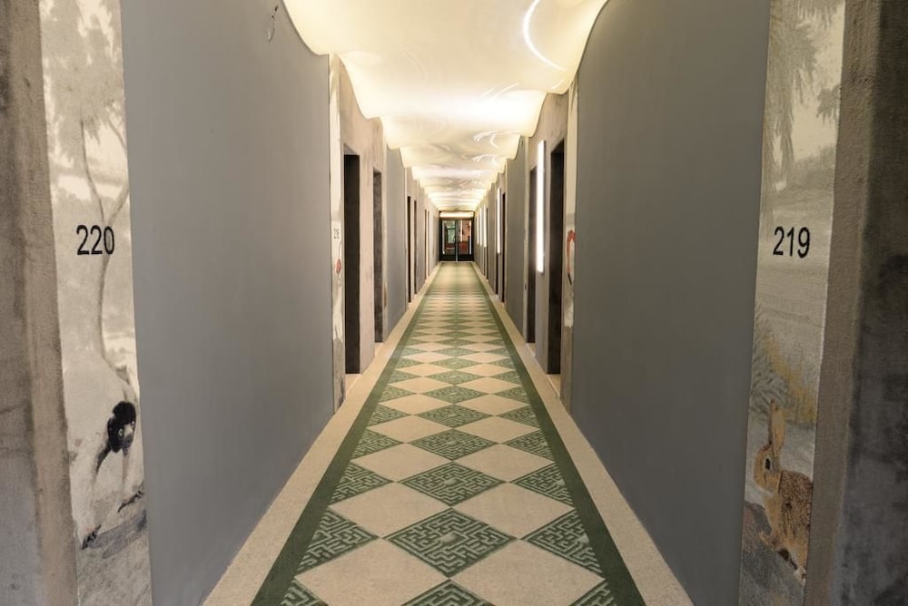 Park Hotel Raya Garden 51/58