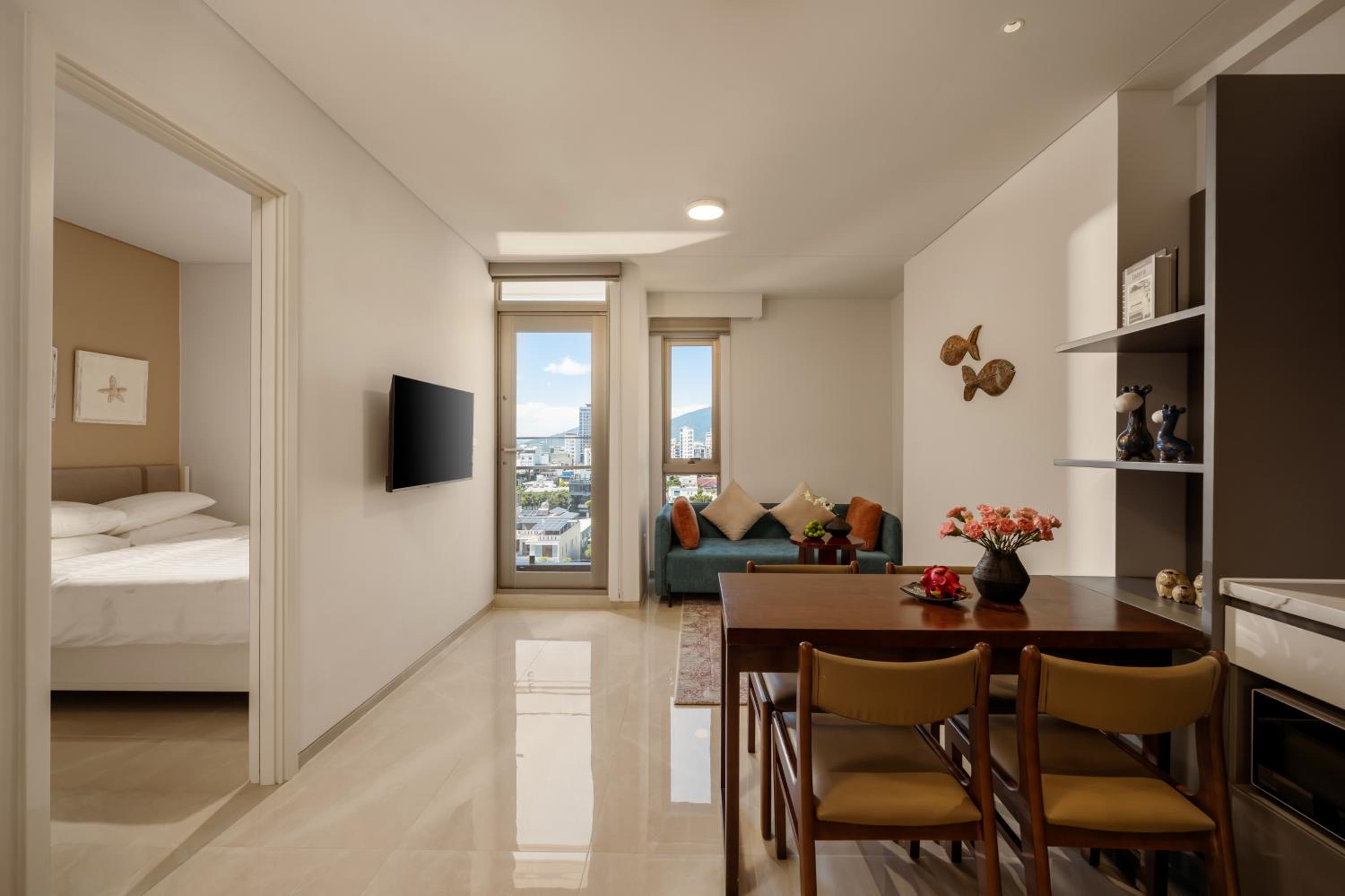 Amber Bay Hotel & Suites Da Nang 10/24