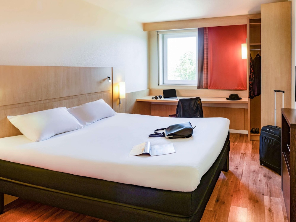 ibis Clermont Ferrand Montferrand 19/75