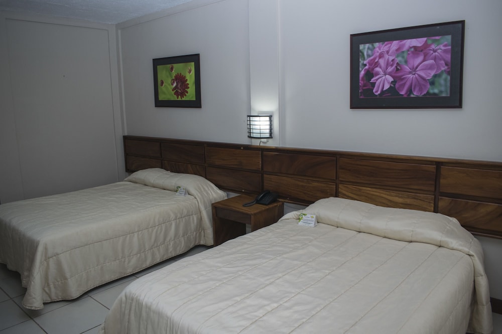Hotel Suerre 6/40