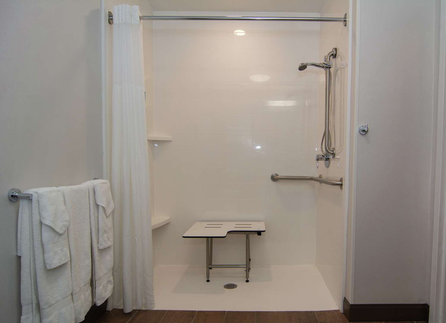Hampton Inn Summersville 15/15