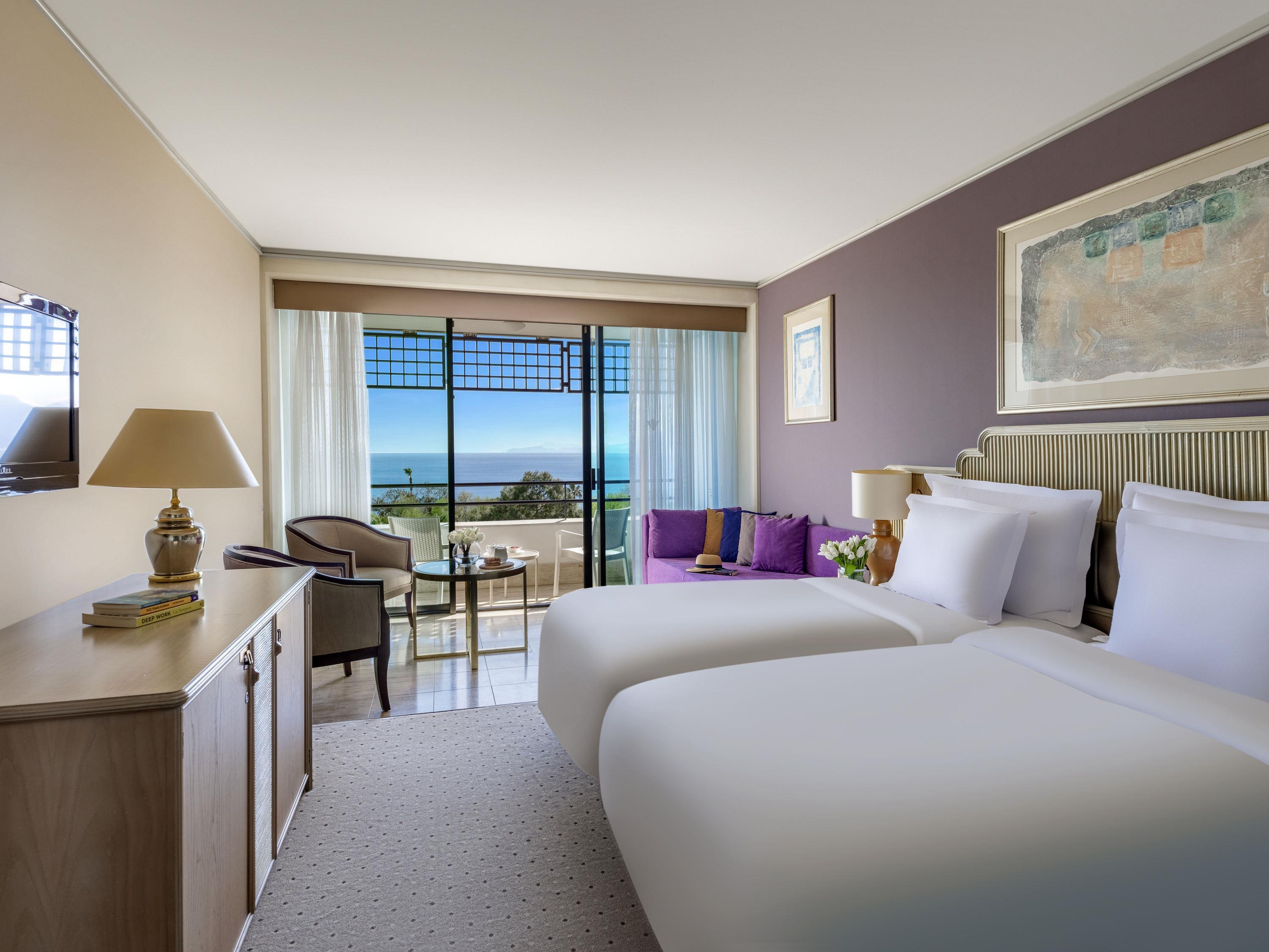 Standard, Twin Beds, Side Sea View
