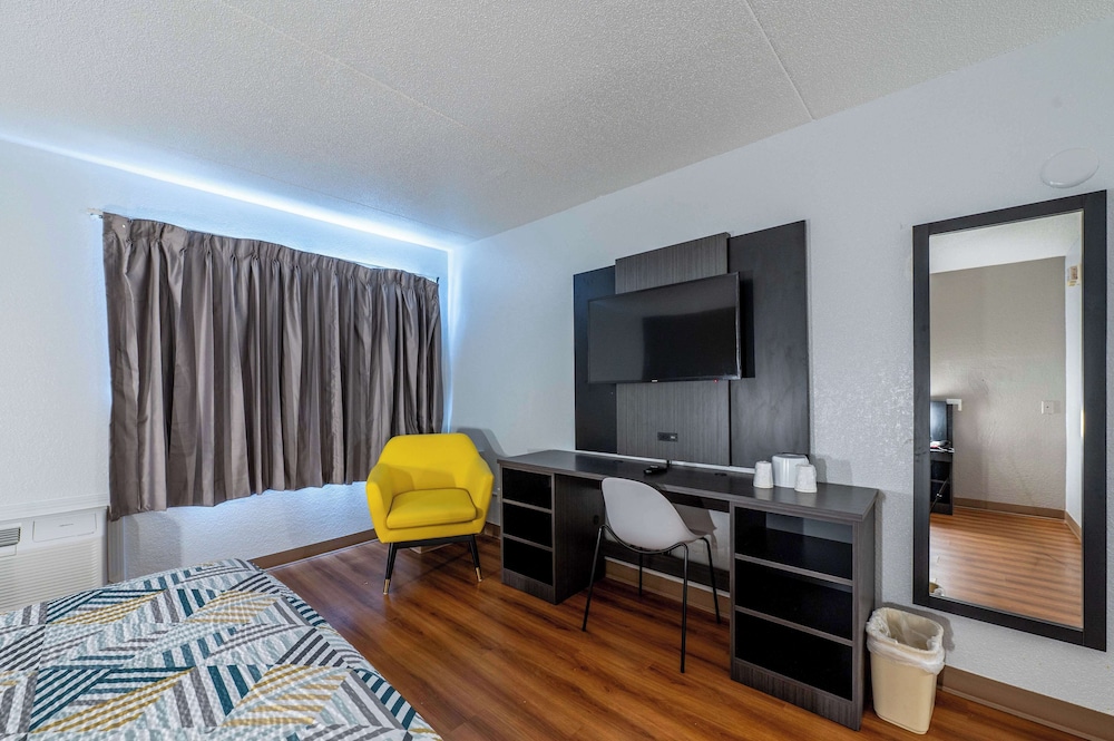 غرفة ديلوكس بسرير مزدوج، Motel6 Branford, CT - New Haven 9/10