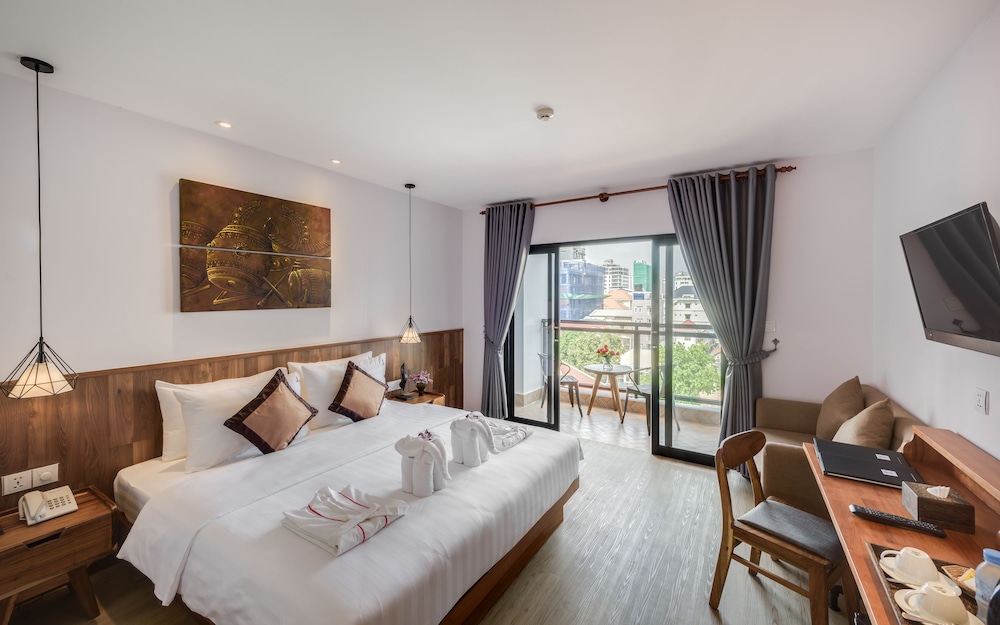 Phnom Penh 51 Hotel & Residences 14/50