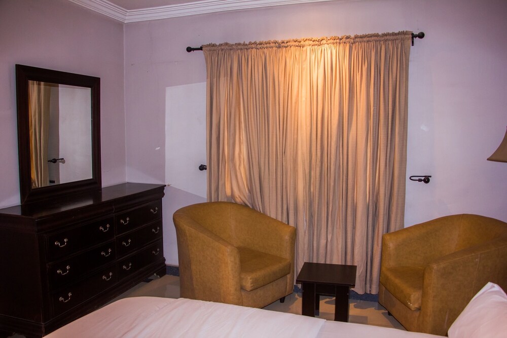 Tivoli Residence & Bar 22/40