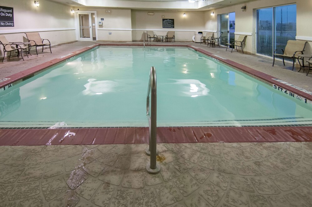Hampton Inn And Suites Waxahachie 45/76