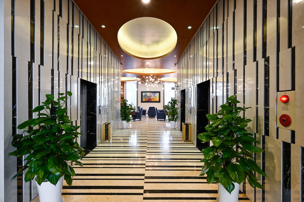 Muong Thanh Grand Saigon Centre Hotel 12/71