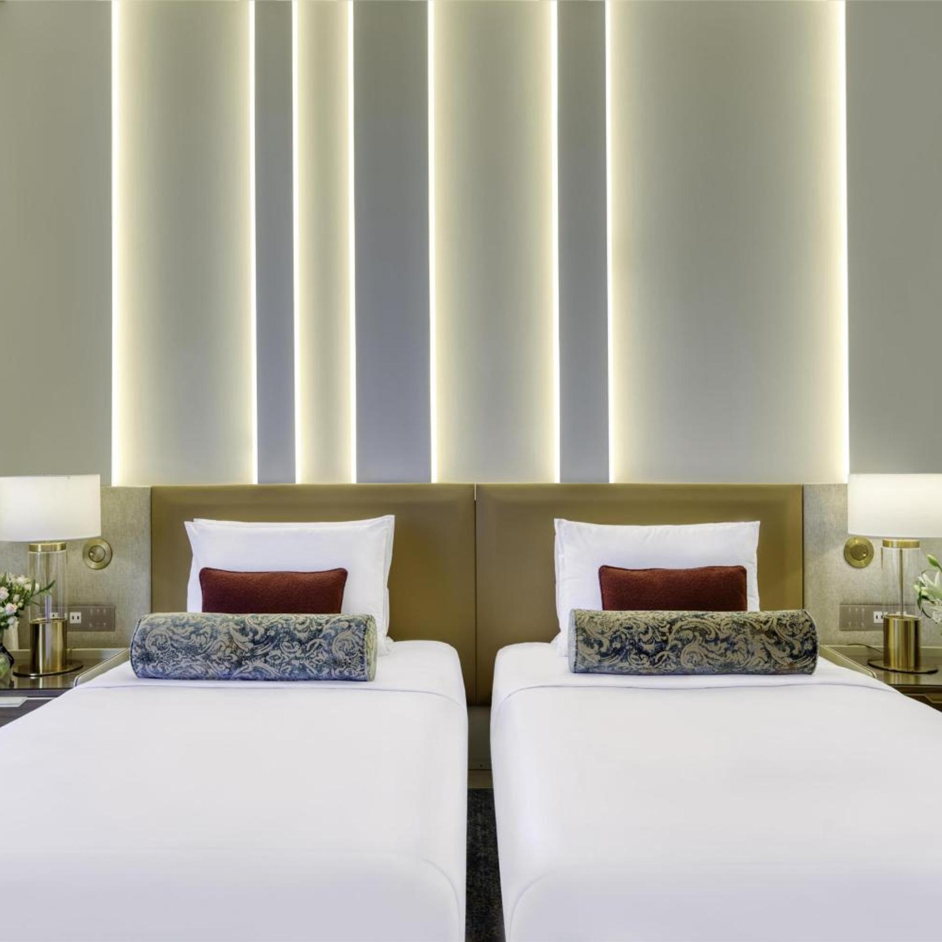 Grand, Deluxe, Family, King Bed, Sea View