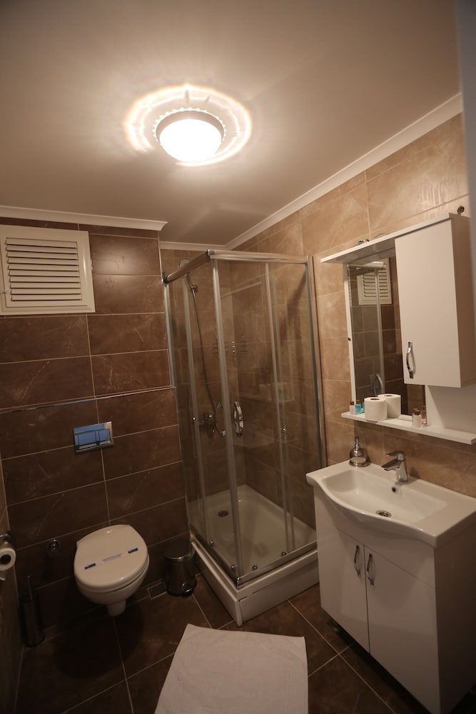 Tevetoglu Hotel 48/50