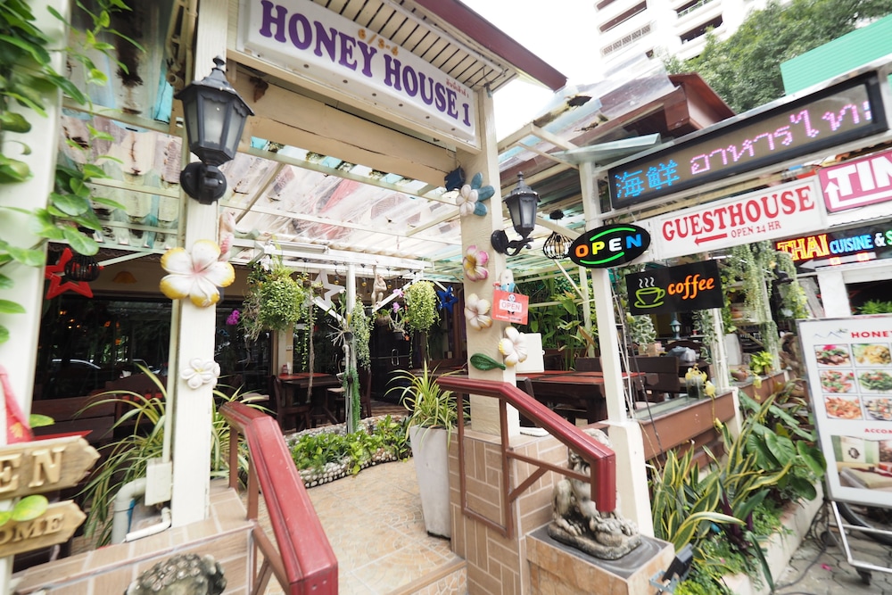 Honey House1 1/34