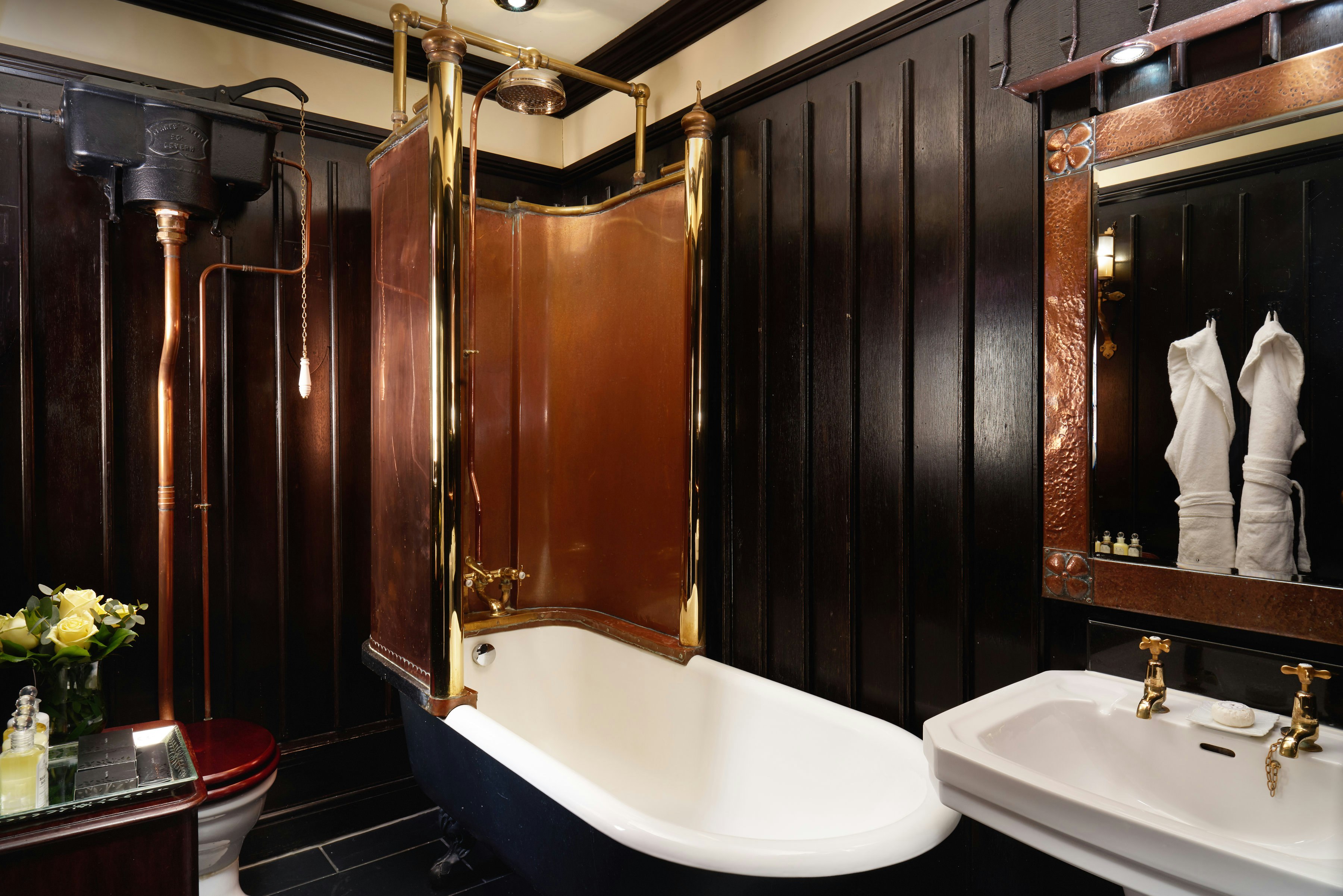 Tudor, Suite